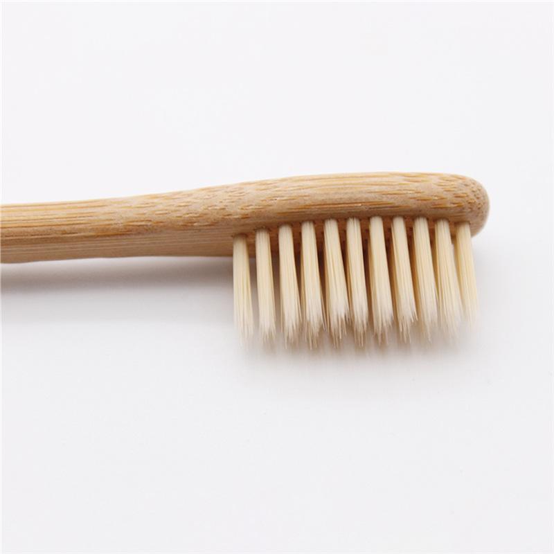 動物毛,尼龍,PP材質做成的毛刷,哪種材質更好?